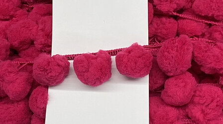 Pompom band fuchsia GROOT 50 mm (ca. 16 meter)