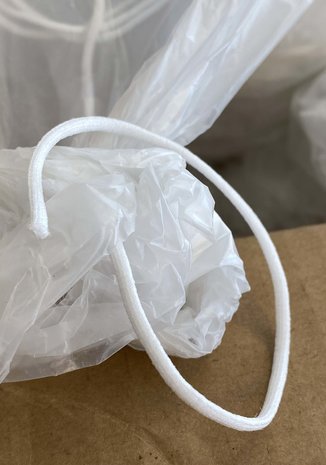 Automatisch Betreffende Verminderen Wit zacht rond elastiek ca. 3 mm (ca. 1100 meter per zak)