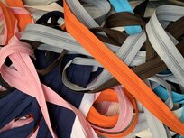 Mix van restjes nylon rits maat 5 (ca. 25 m) Mix van restjes nylon rits maat 5 (ca. 25 m)