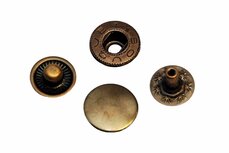 Drukker brons 12 mm, type VT5 (ca. 25 stuks) Drukker brons 12 mm, type VT5 (ca. 25 stuks)