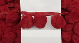 Pompom band bordeaux GROOT 50 mm (ca. 16 meter) Pompom band bordeaux GROOT 50 mm (ca. 16 meter)