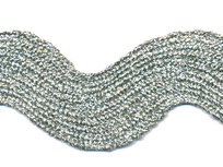 Zilverkleurig zig-zag band 25 mm (ca. 16 meter) Zilverkleurig zig-zag band 25 mm (ca. 16 meter)