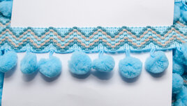 Ibiza pompom band licht blauw 45 mm (ca. 5 meter) Ibiza pompom band licht blauw 45 mm (ca. 5 meter)