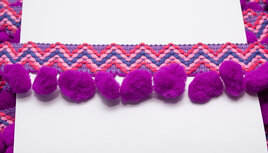 Ibiza pompom band paars 45 mm (ca. 5 meter) Ibiza pompom band paars 45 mm (ca. 5 meter)
