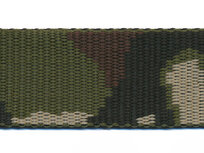 Tassenband 30 mm camouflageprint zwart/bruin/groen dubbelzijdig (ca. 5 m) Tassenband 30 mm camouflageprint zwart/bruin/groen dubbelzijdig (ca. 5 m)