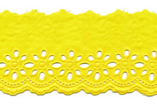 Broderie citroen geel KATOEN 75 mm (ca. 13,5 m) Broderie citroen geel KATOEN 75 mm (ca. 13,5 m)