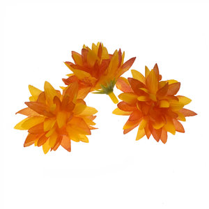 Chrysant geel/oranje met puntige blaadjes ca. 5 cm (10 stuks)